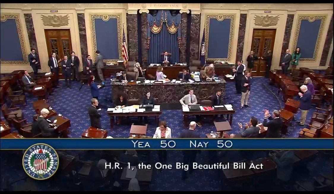 Senado de EE.UU. aprueba polémico plan fiscal de Trump con el voto de desempate del vicepresidente JD Vance