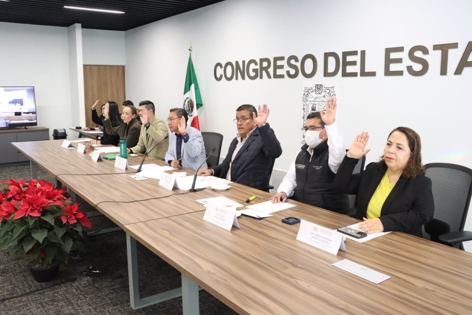 Avala Comisión del Congreso reformas para incorporar modelos de la Ley Nacional para Eliminar Trámites Burocráticos