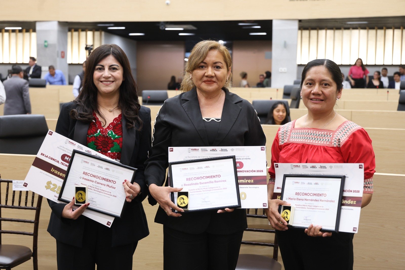 Entrega Congreso del Estado Medalla al Mérito Mujer Indígena 2025