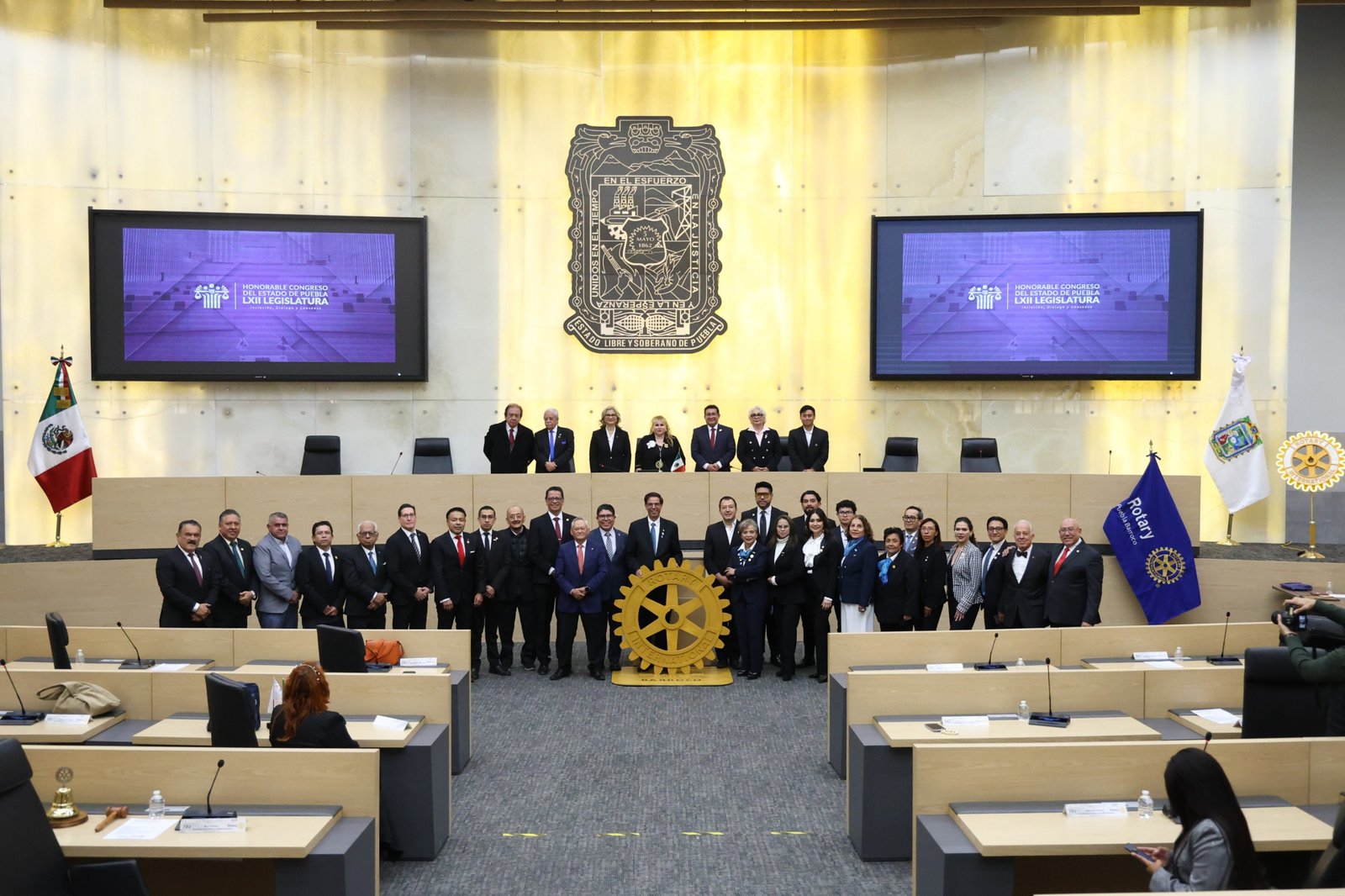 En la sede del Congreso del Estado se conmemoró el 121 aniversario de Rotary International