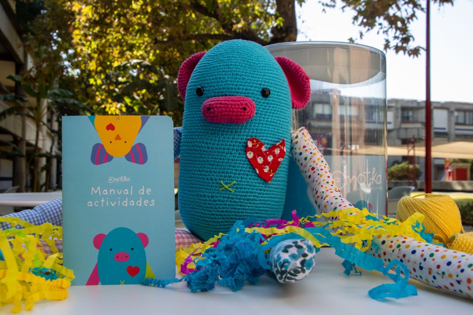 Talento IBERO Puebla crea ‘Emotka’, el peluche que te abraza en momentos difíciles