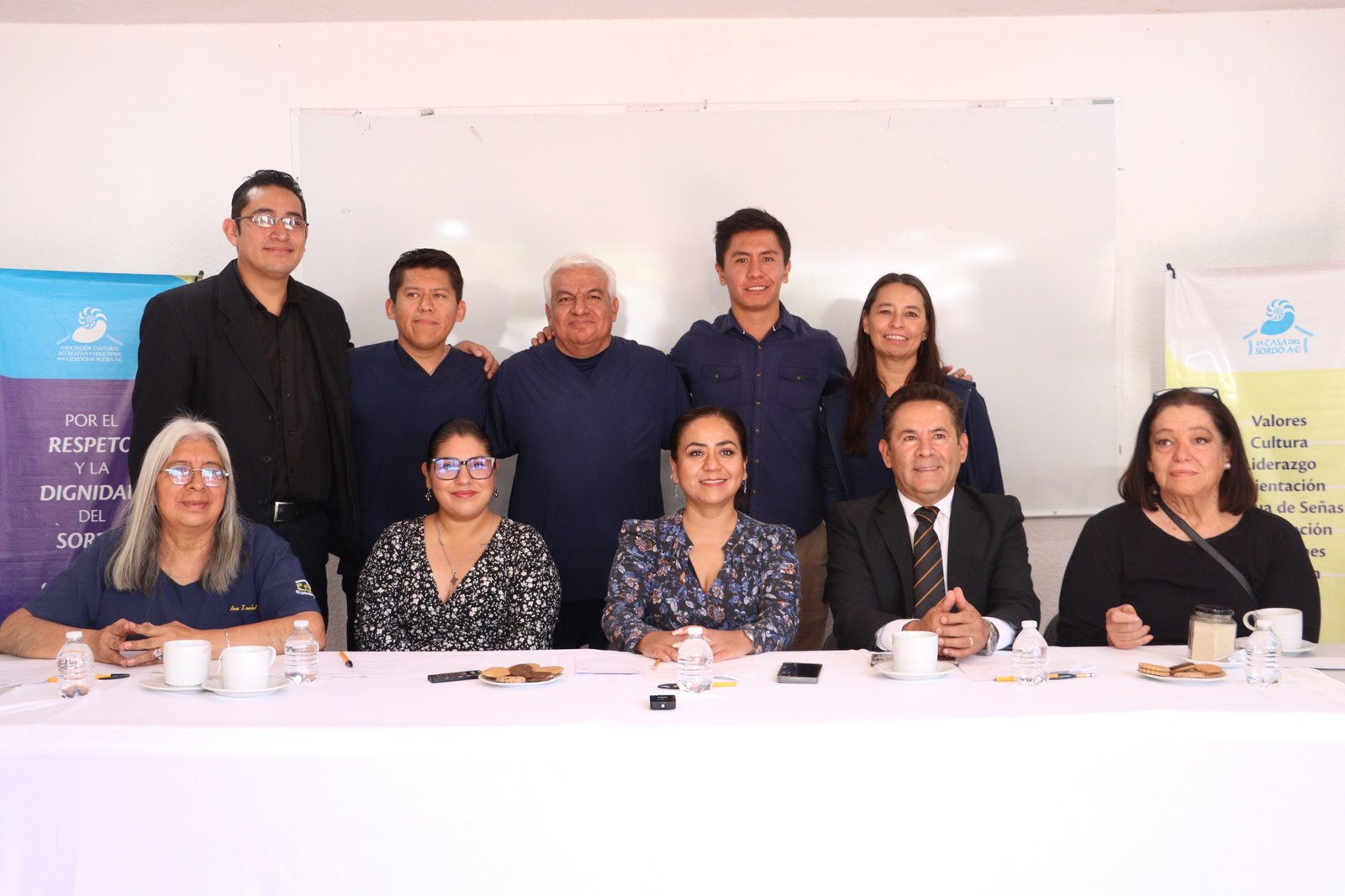 Comisión del Congreso sesiona en la Asociación Casa del Sordo