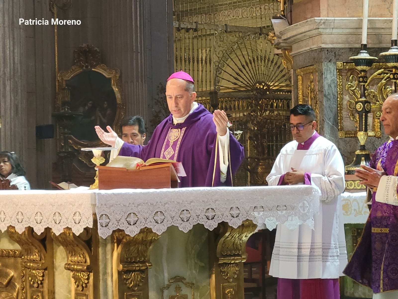 Obispo Auxiliar de Puebla eleva oración por la paz mundial y las víctimas de la violencia