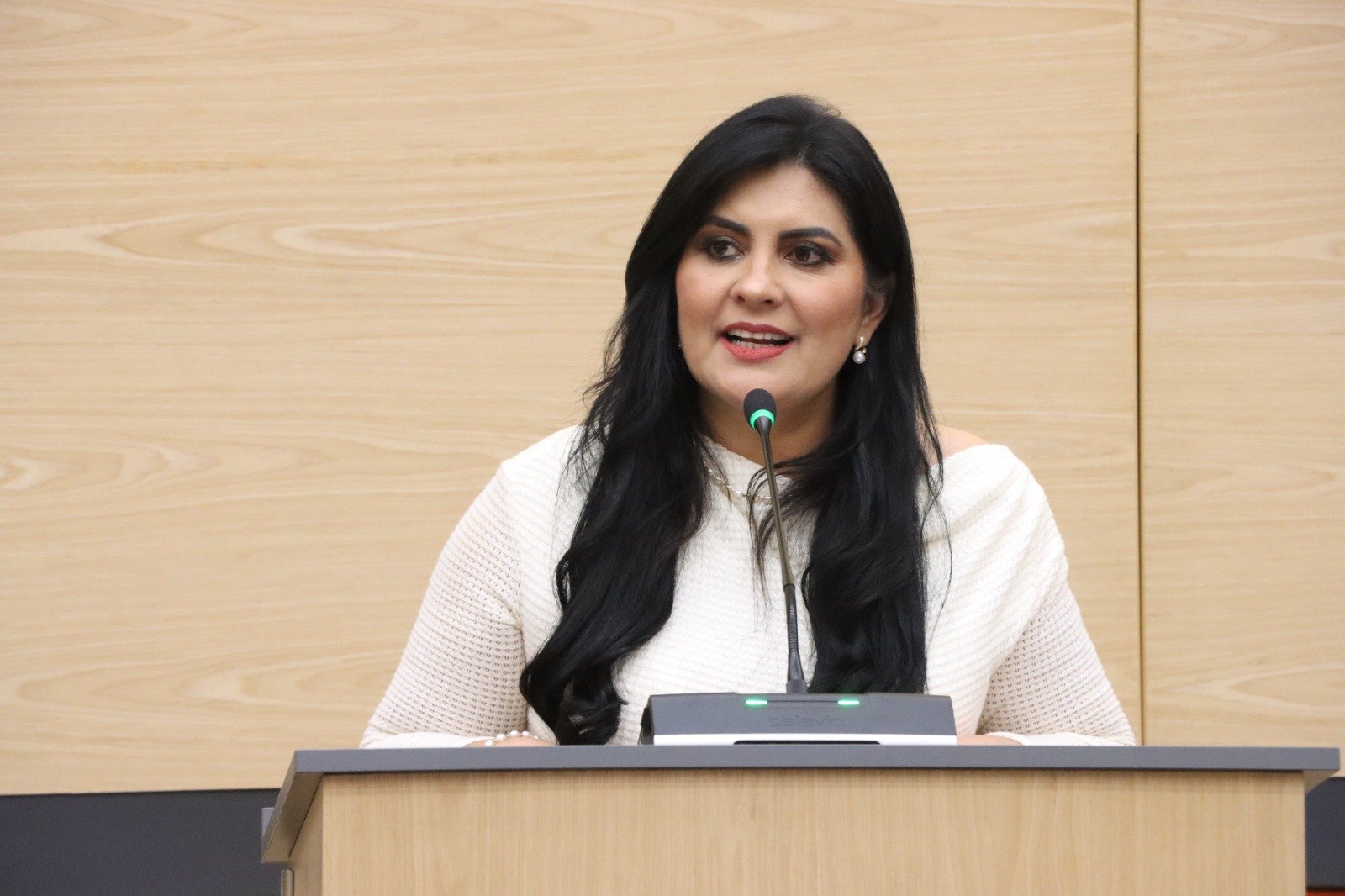 Promueve Delfina Pozos implementación de licencia laboral para mujeres víctimas de violencia