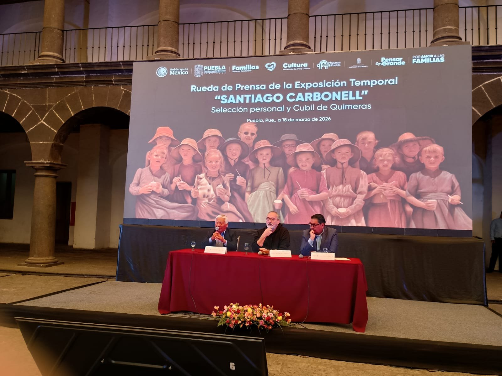 Santiago Carbonell llega al MIB: Una oda al realismo y la lucha social en Puebla