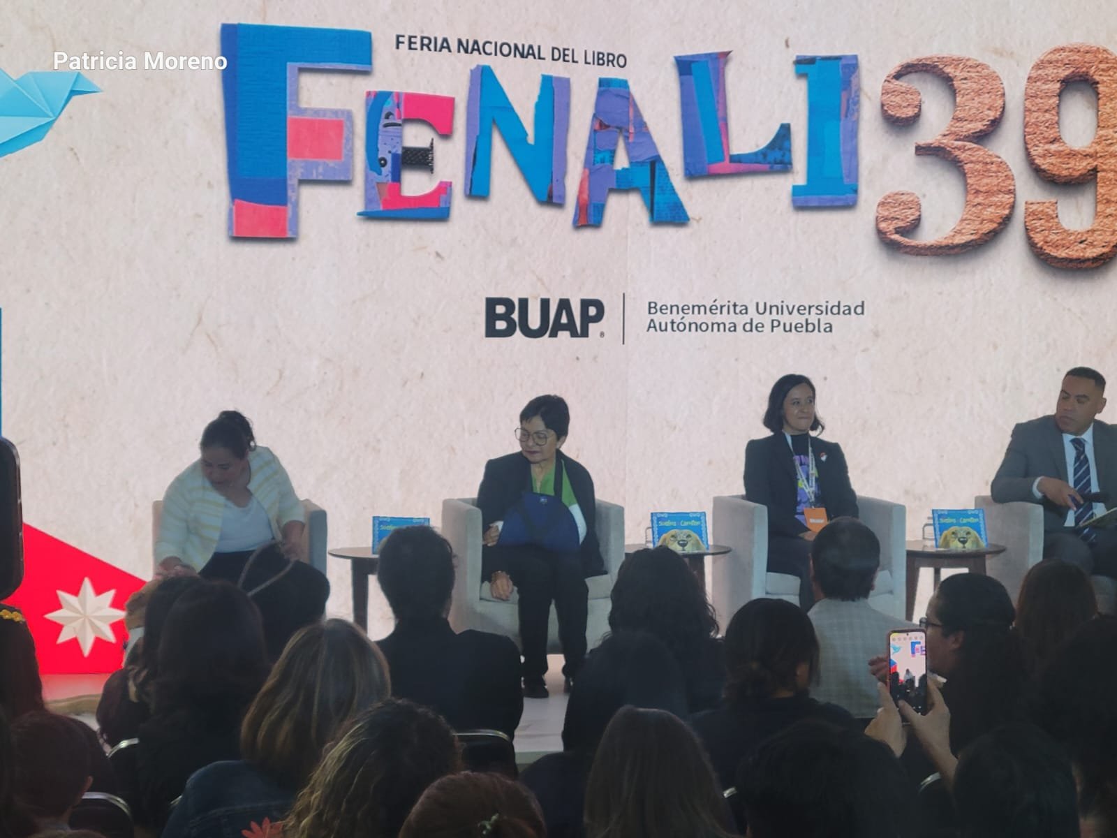 Inaugura la Rectora Lilia Cedillo la 39ª Edición de la FENALI en el Edificio Carolino