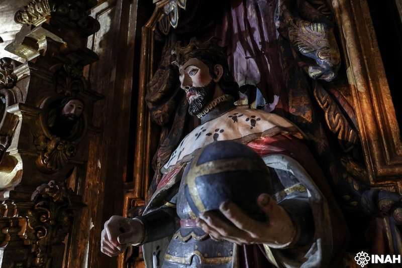 Concluye supervisión de los trabajos de conservación en el Retablo de los Reyes de la Catedral Metropolitana