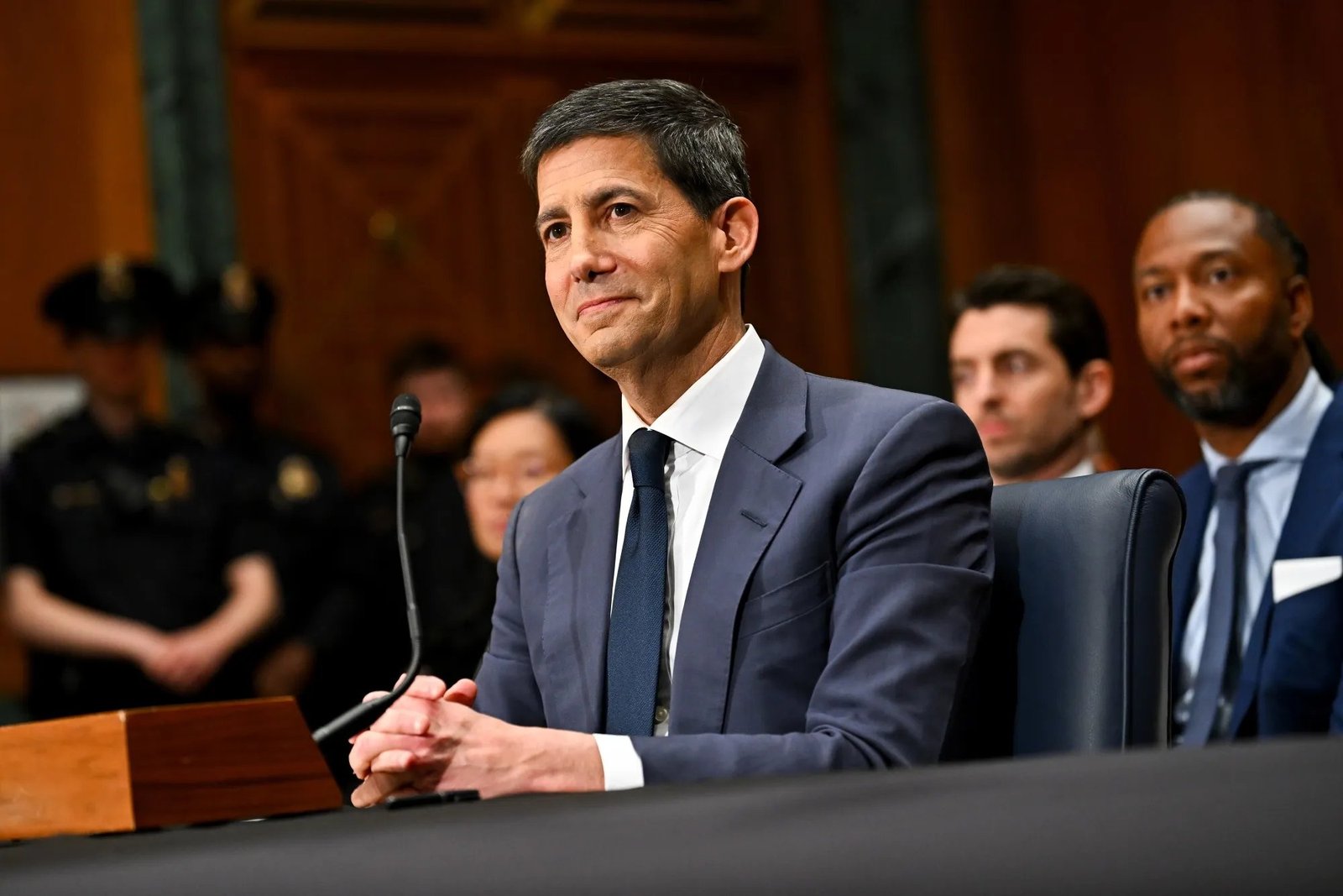 Senado de EE. UU. ratifica a Kevin Warsh como presidente de la Fed en votación histórica por estrecho margen