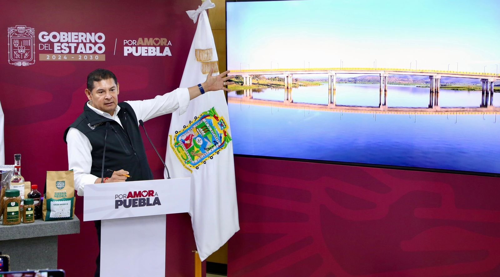 PUENTE DE LA TRANSFORMACIÓN, OBRA DE JUSTICIA SOCIAL Y HUMANISMO: ARMENTA MIER