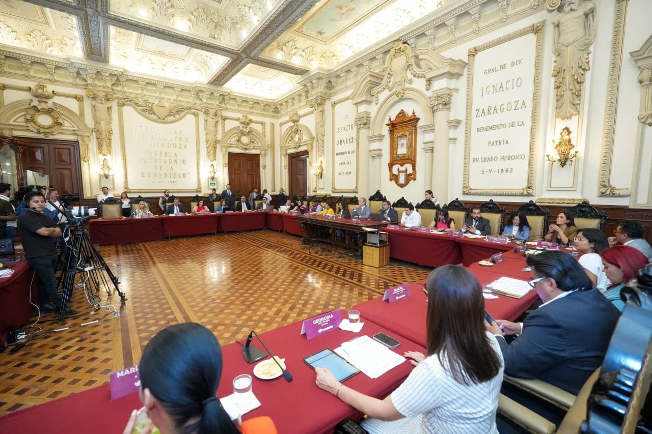 Aprueba Cabildo solicitudes de pensión y jubilación de personas trabajadoras del Ayuntamiento de Puebla