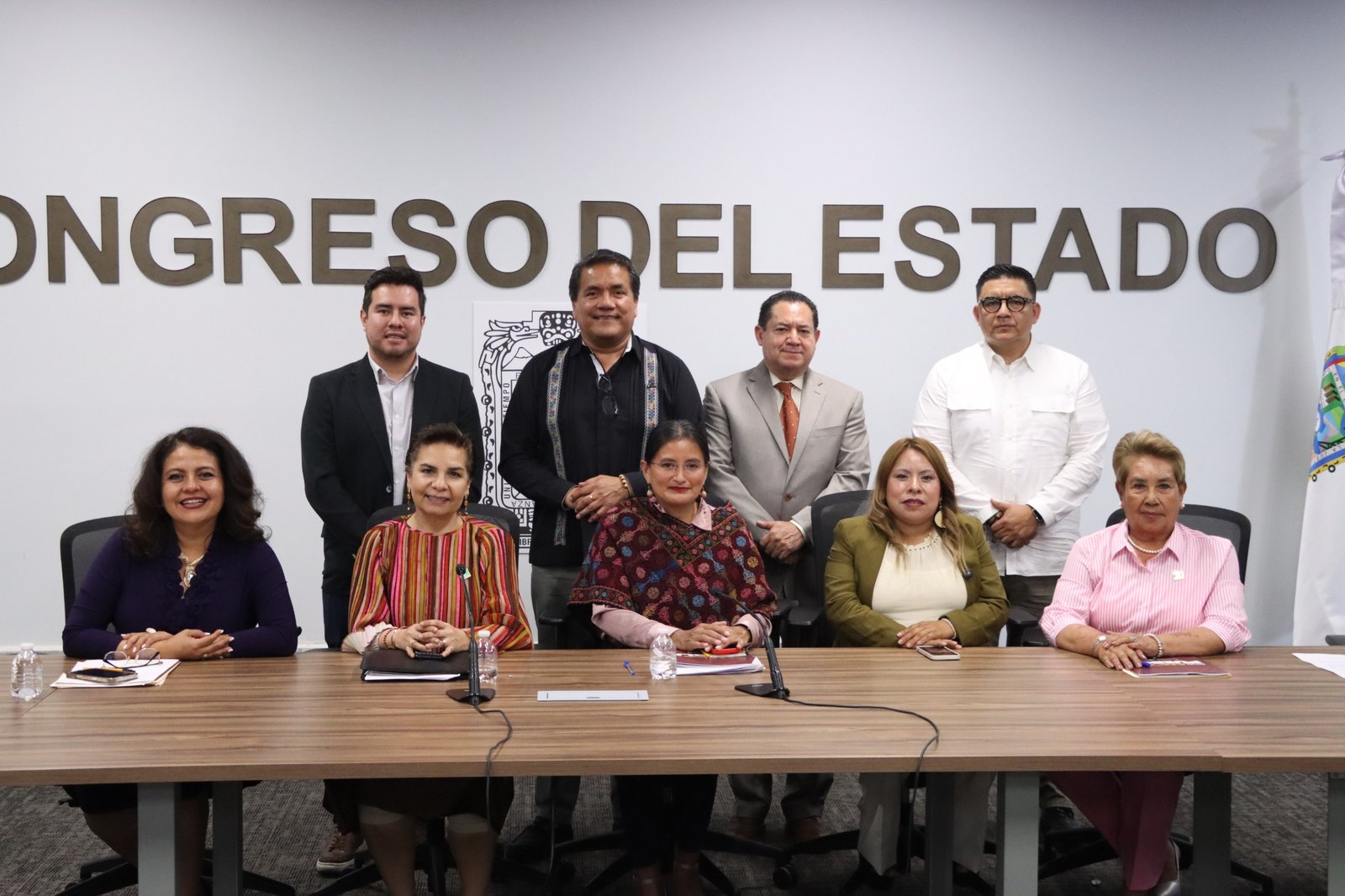 Comisión del Congreso aprueba exhorto para capacitar al personal de salud en lenguas indígenas