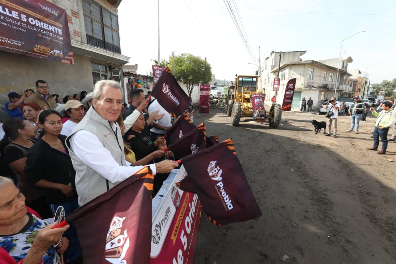 Impulsa Pepe Chedraui obras de pavimentación en la colonia El Salvador