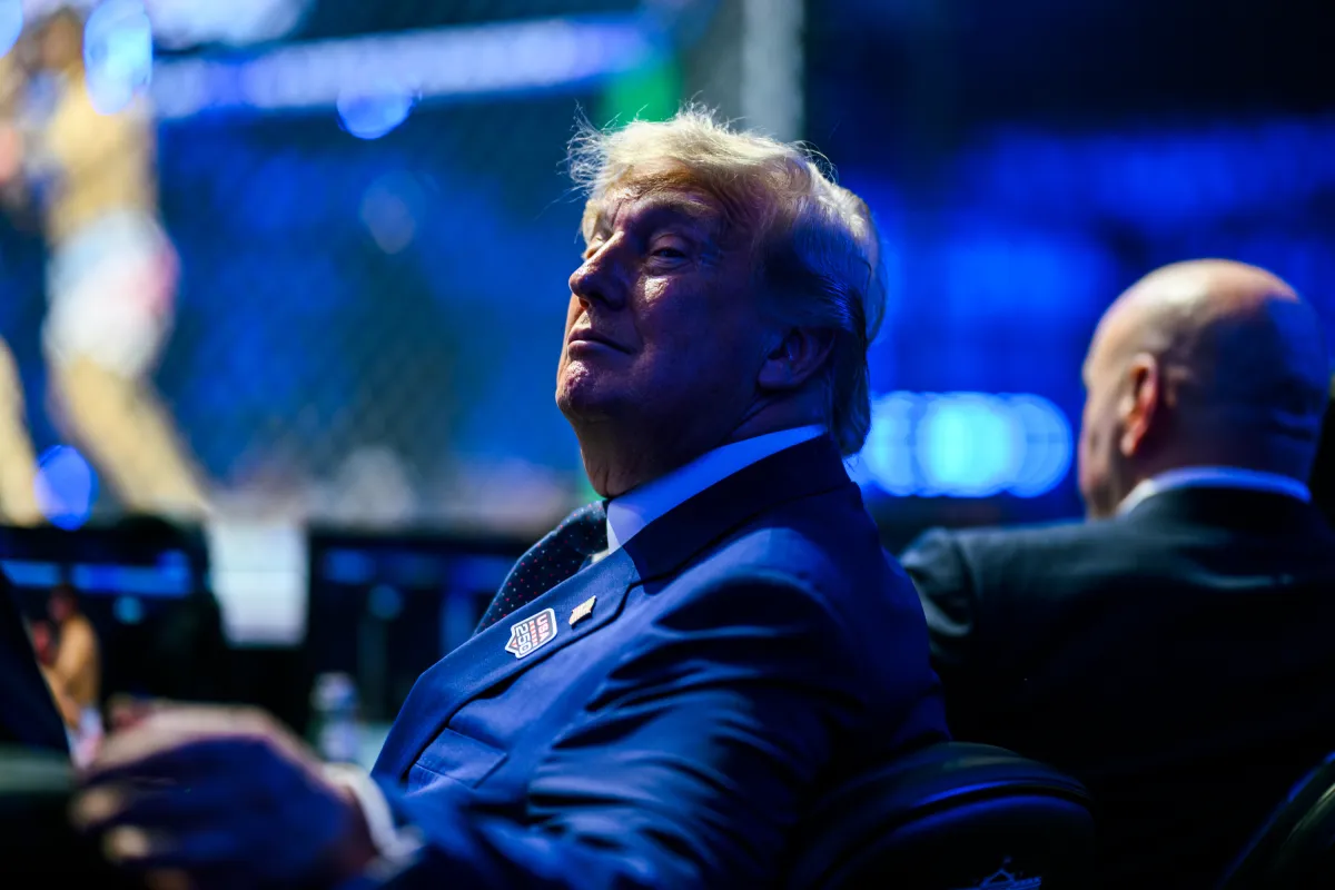 Octágono en el Jardín Sur: Trump celebra sus 80 años con una inédita y violenta velada de la UFC en la Casa Blanca