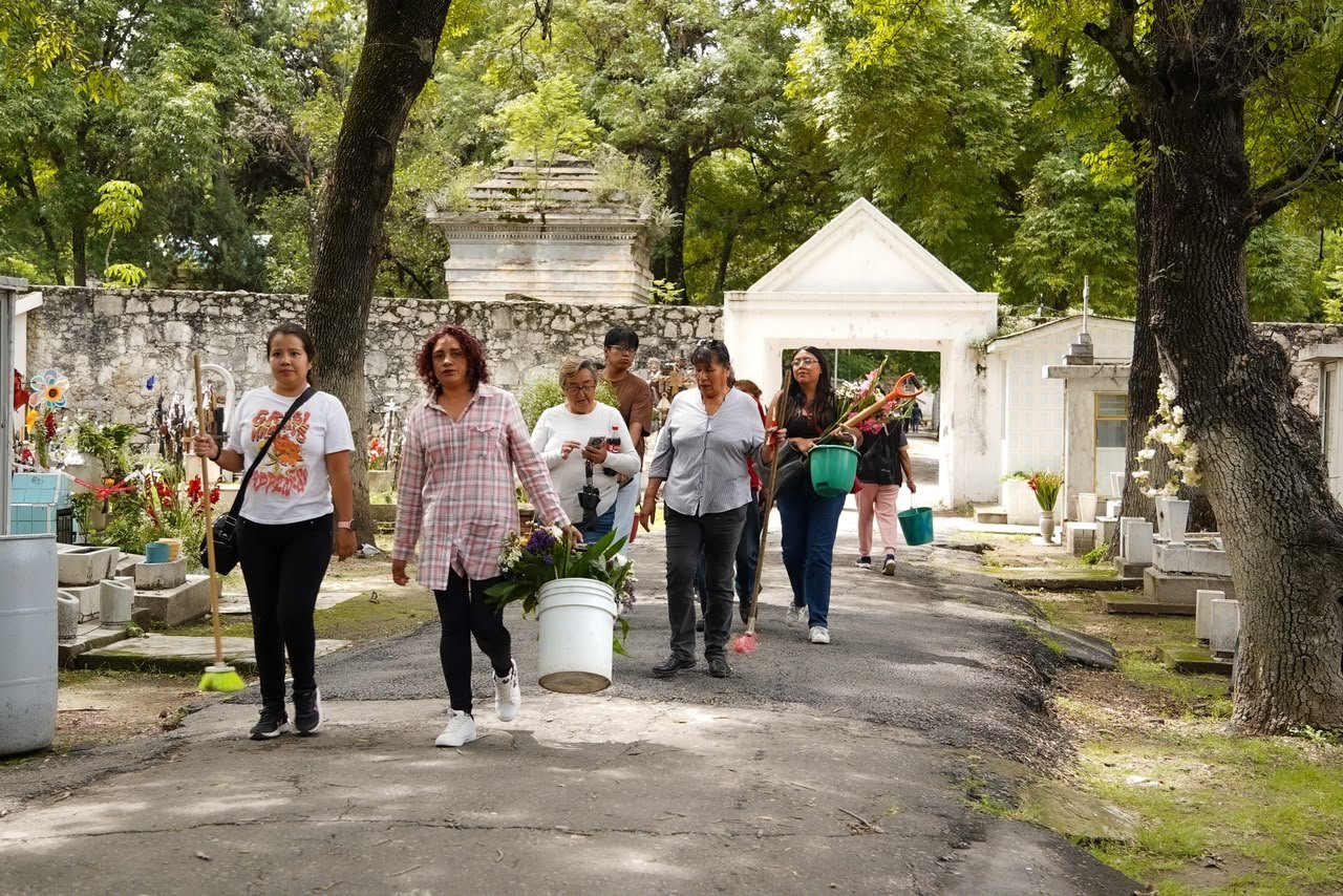 Reporta Gobierno de Pepe Chedraui más de 33 mil asistentes al Panteón Municipal por el Día del Padre