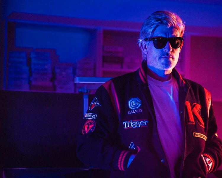 Fallece a los 50 años Kavinsky, figura clave del synthwave y creador del icónico tema “Nightcall”