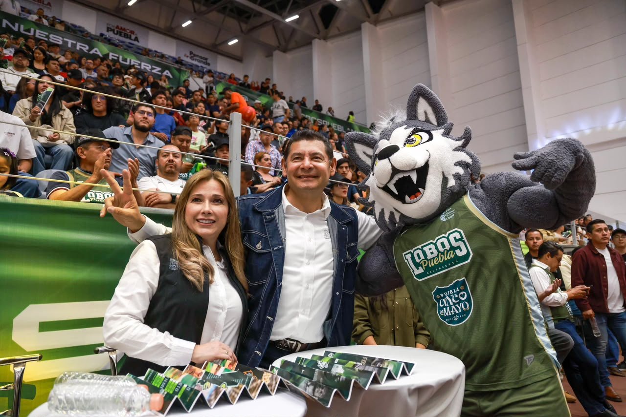 CON LOBOS PUEBLA, GOBIERNO DEL ESTADO PROMUEVE EL BÁSQUETBOL PROFESIONAL