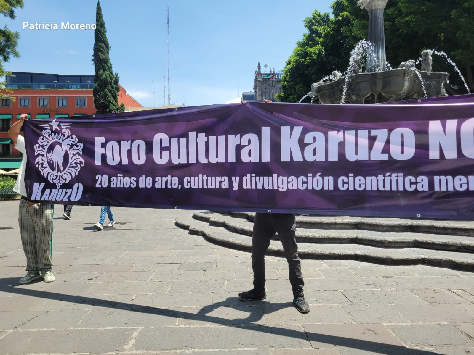 Protestan integrantes del Centro Cultural Karuso en Palacio Municipal; exigen licencia de funcionamiento