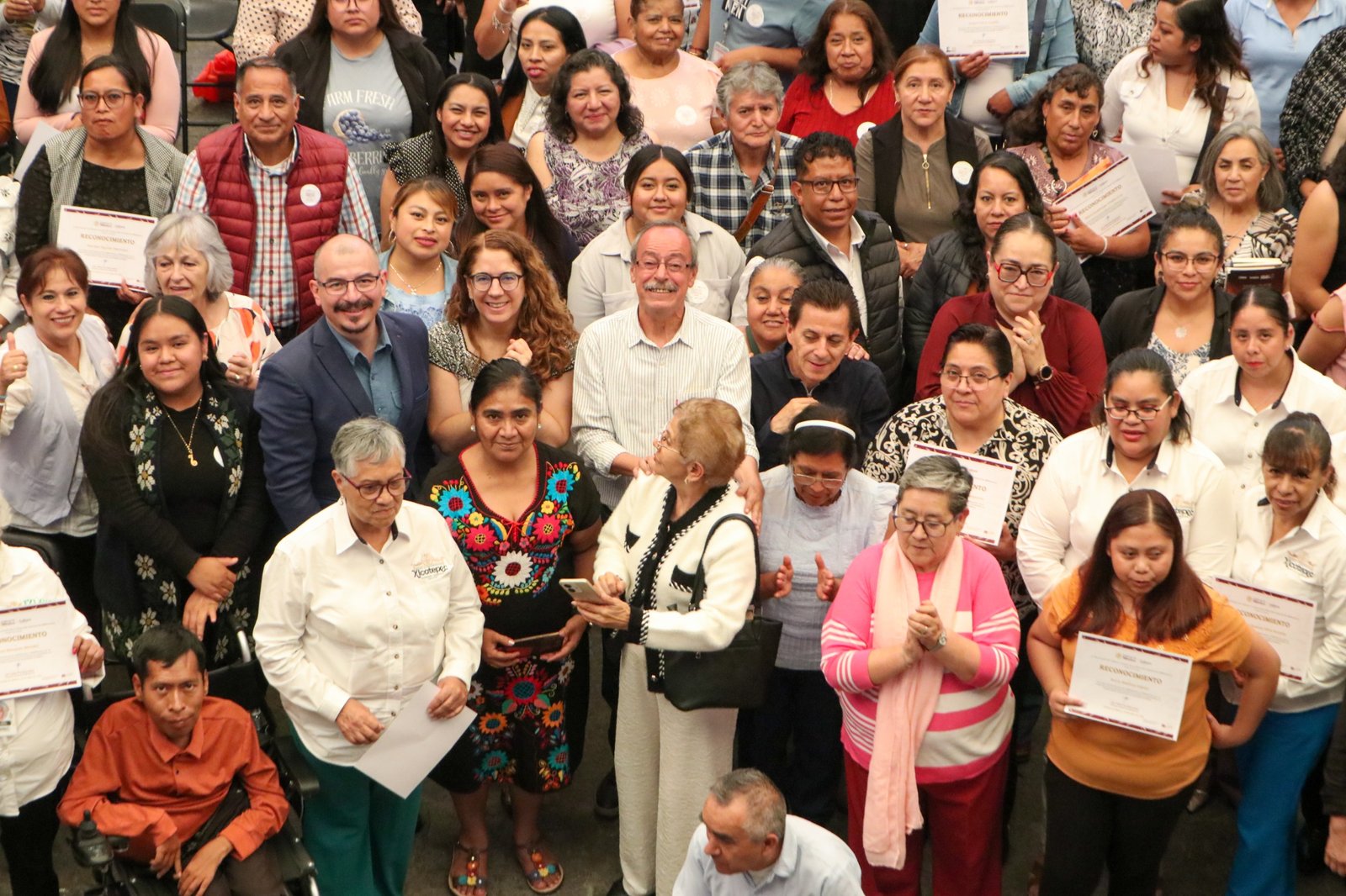 Reconoce gobierno estatal labor de bibliotecarias y bibliotecarios de Puebla