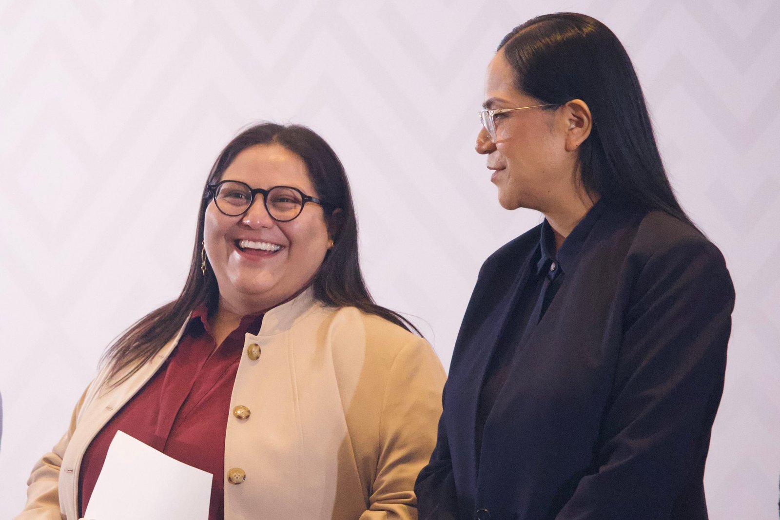 Sin publicar encuestas, Morena destapa a sus primeros virtuales candidatos para 2027 en Campeche, Colima y Aguascalientes