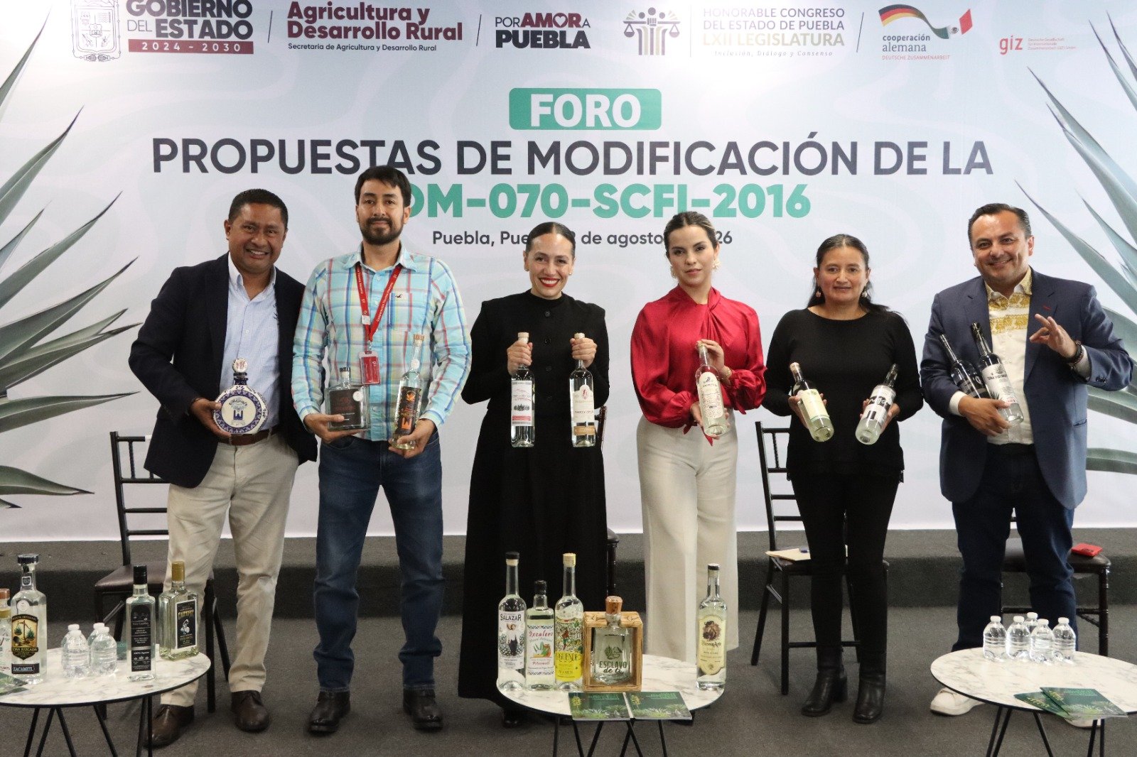 Congreso del Estado impulsa diálogo para fortalecer la cadena productiva del mezcal en Puebla