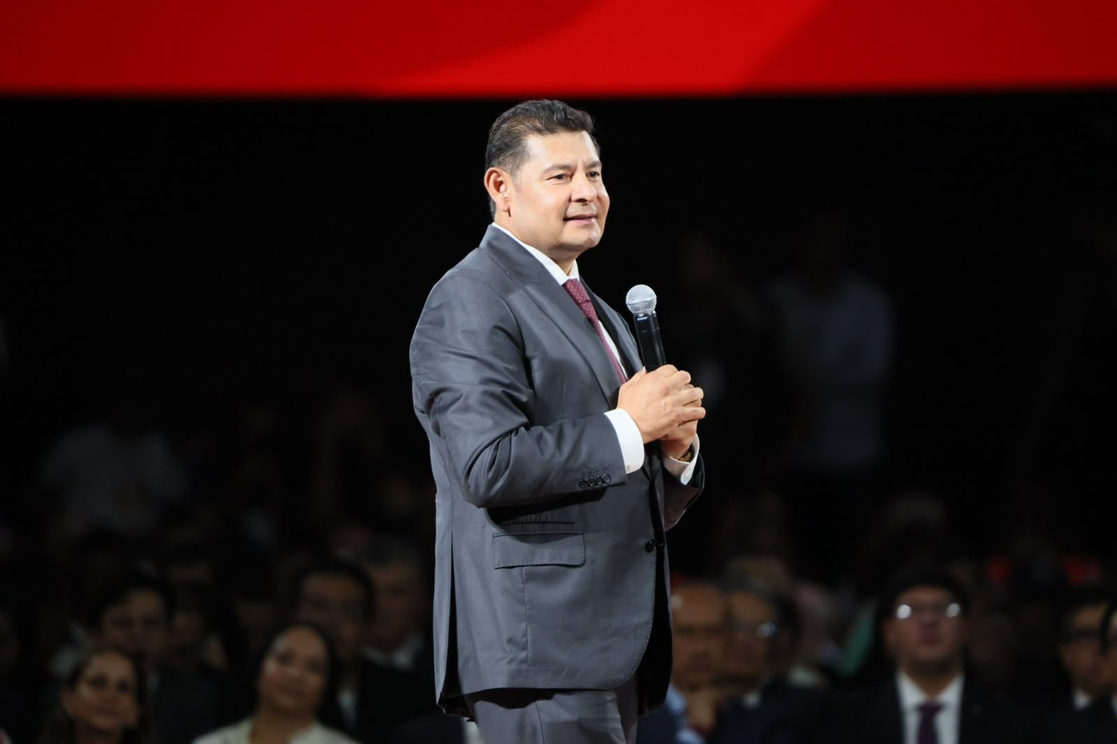 EL FUTURO DE PUEBLA SE CONSTRUYE CON RESULTADOS Y DE LA MANO DEL PUEBLO: ARMENTA MIER