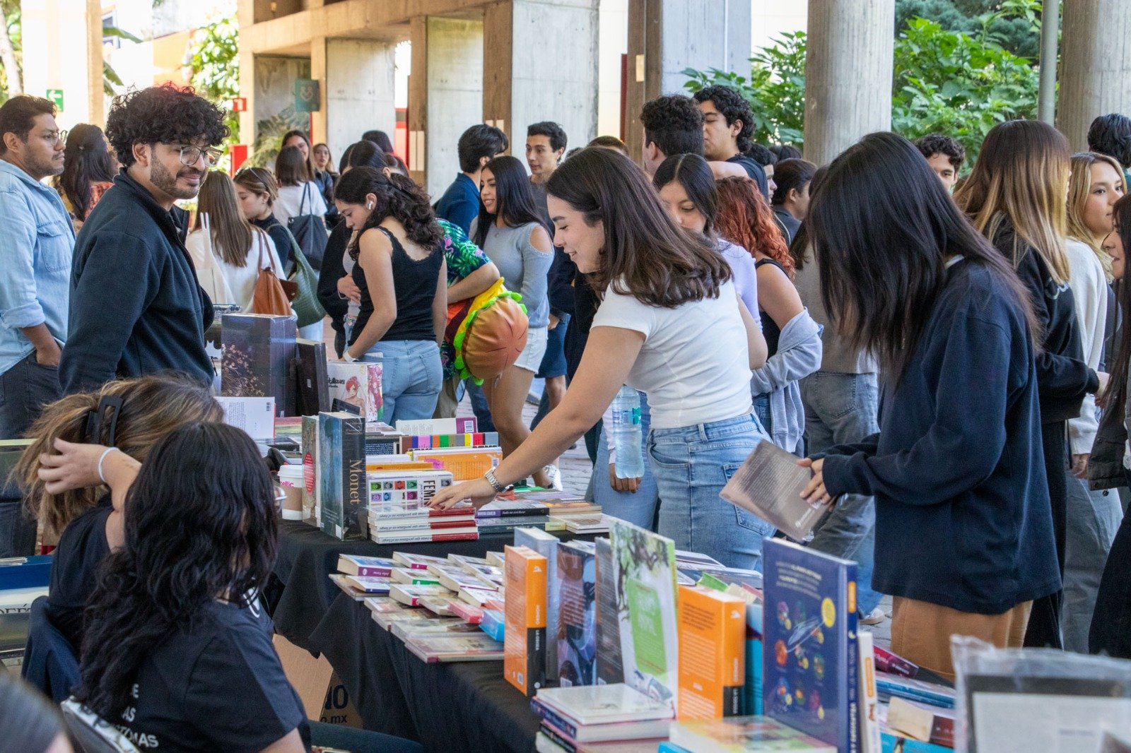 IBERO Puebla celebra su primera Feria del Libro (FLIP)