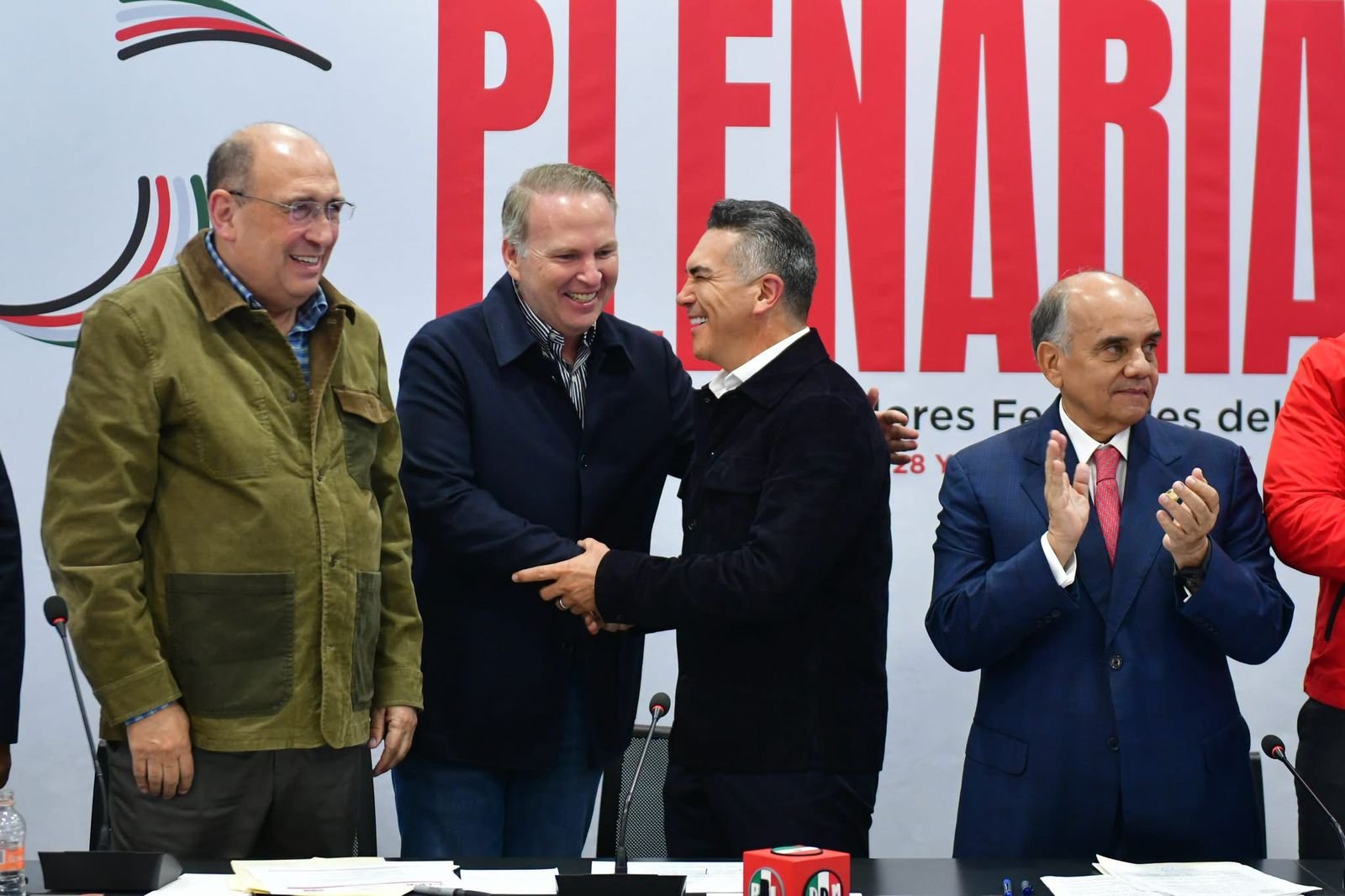 PRI PUEBLA DA LA BIENVENIDA A THEODOROS KALIONCHIZ DE LA FUENTE COMO NUEVO INTEGRANTE DEL GRUPO PARLAMENTARIO DEL PRI EN LA CÁMARA DE DIPUTADOS