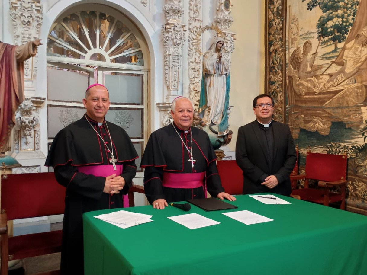 Arranca transición en la Iglesia poblana: Víctor Sánchez prepara entrega a Mons. Patrón Wong