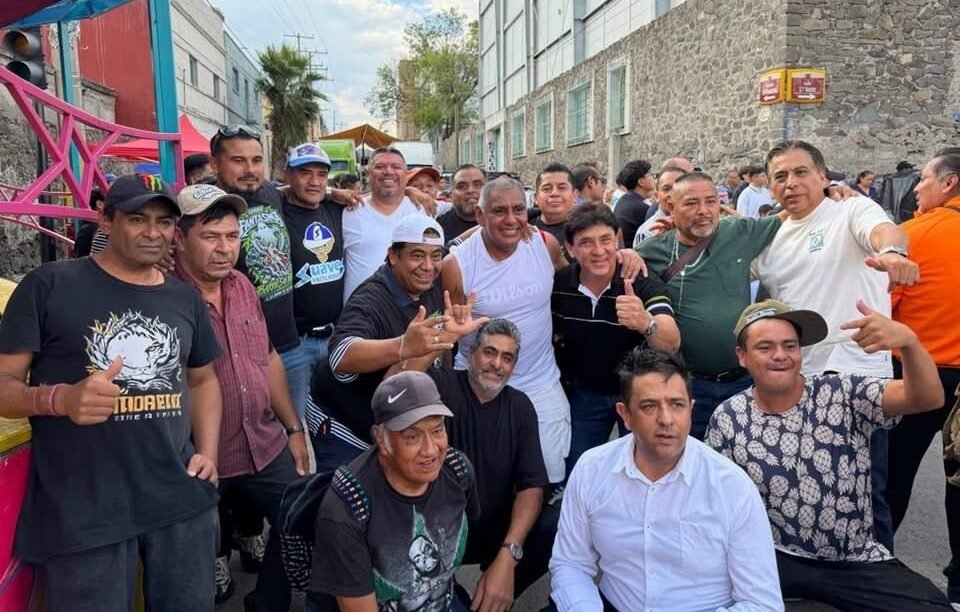 ACOMPAÑA REGIDOR ANDRÉS CERÓN FESTEJO TRADICIONAL DEL BARRIO DE SAN MIGUELITO