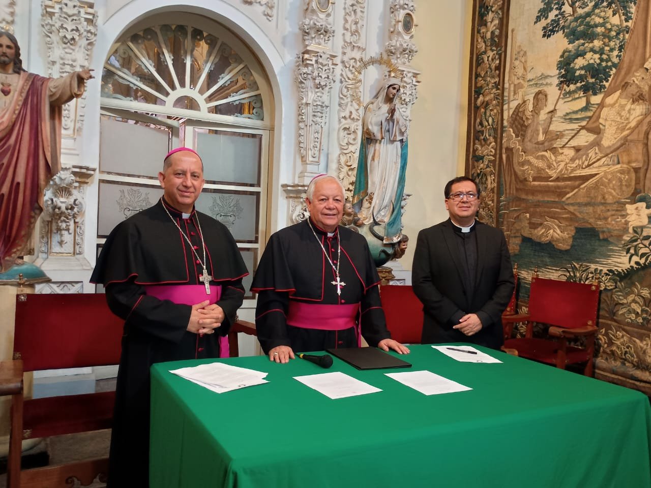 Arranca transición en la Iglesia poblana: Víctor Sánchez prepara entrega a Mons. Patrón Wong