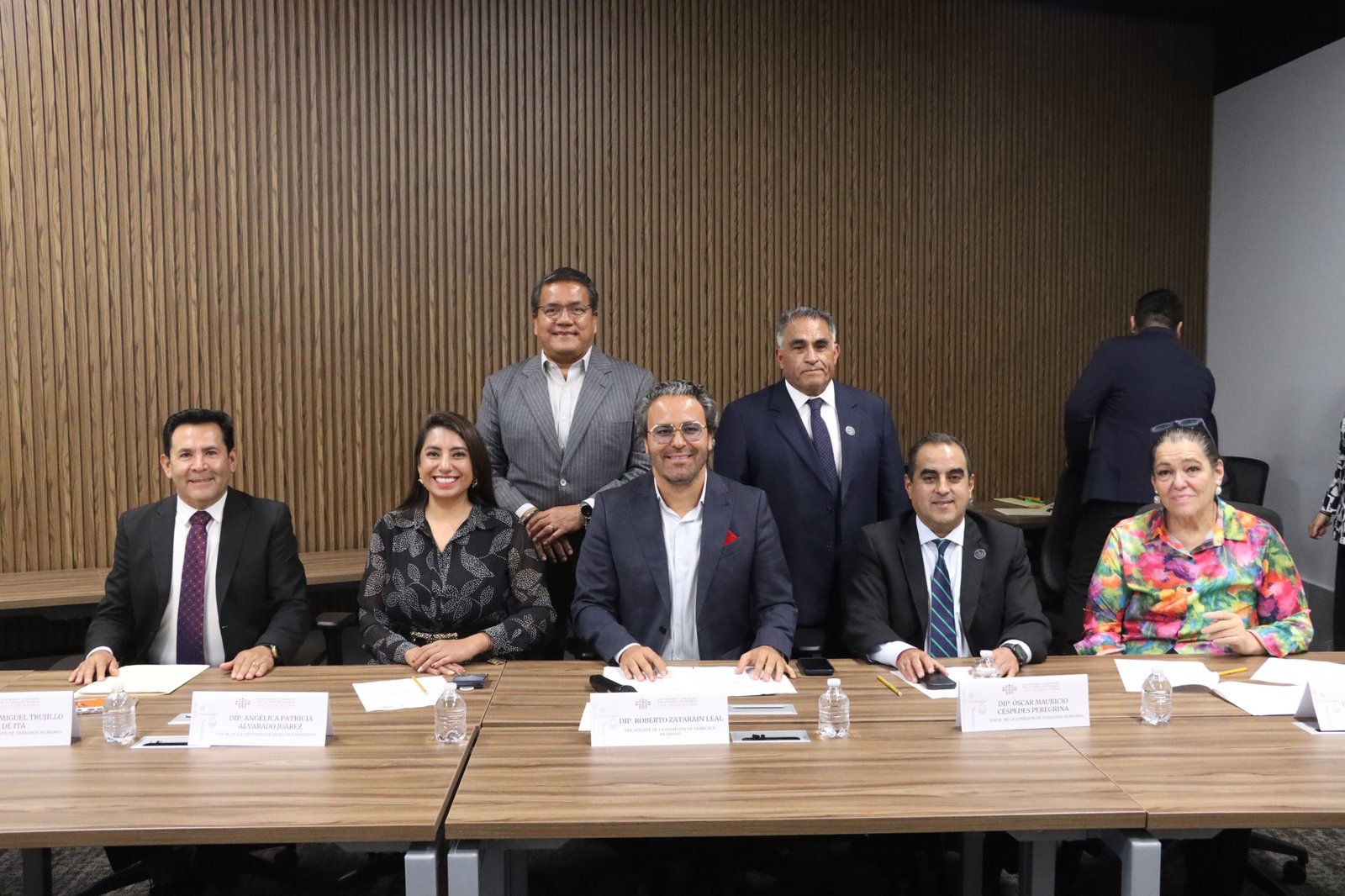 Aprueba Comisión del Congreso exhorto para garantizar una atención digna y libre de discriminación en el Registro Civil