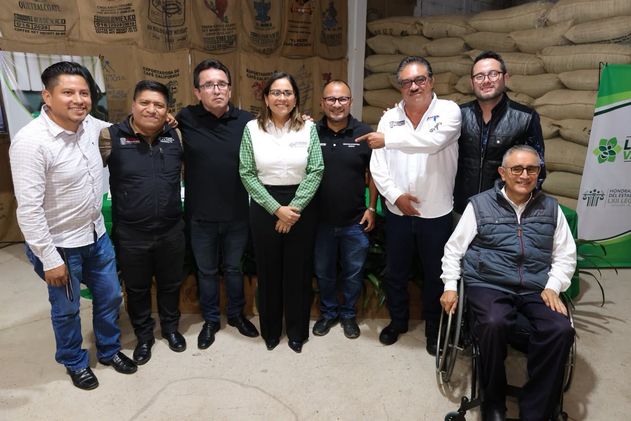 Presenta la diputada Guadalupe Vargas su Segundo Informe de Actividades